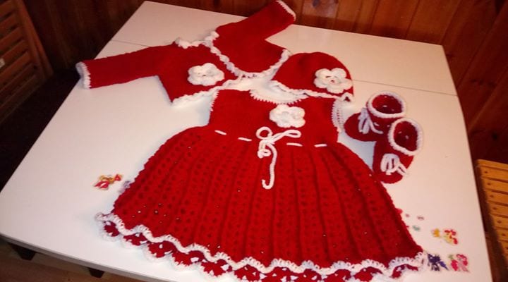 Rochita crosetata diferite culori in Luton LU1