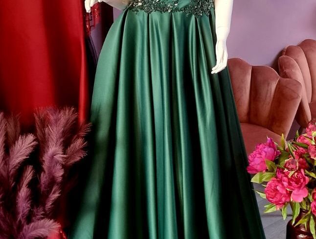 Emilia's Dresses - Rochii și Pantofi de Ocazie in Hemel Hempstead