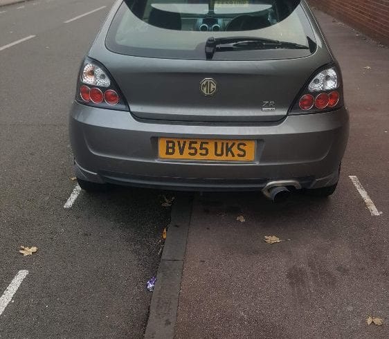 Vand Auto MG ZR160 din anul 2005 in Dagenham - Londra RM10