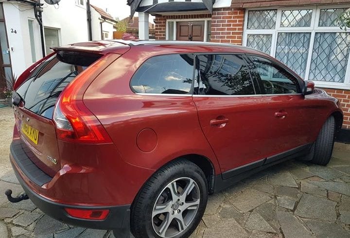 Vand Auto Volvo XC60 SE Lux din 2010 in Kingsbury Londra