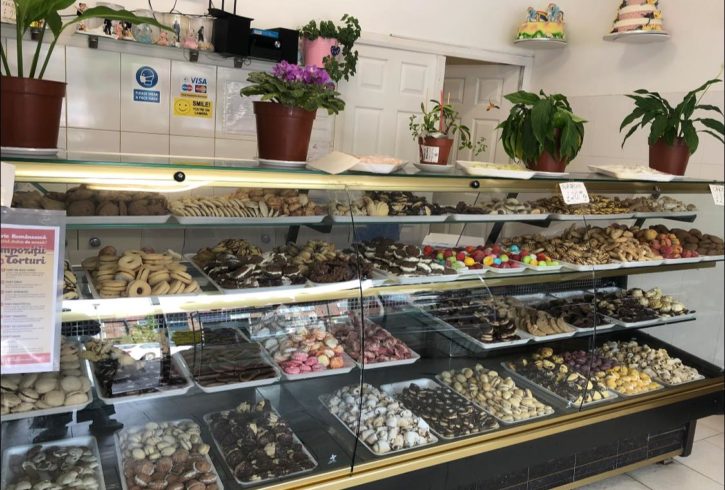 Produse De Patiserie, Cofetarie, Torturi In Kingsbury, Londra