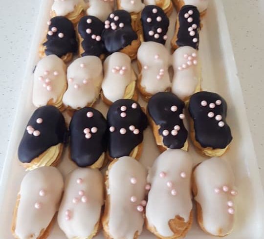 Produse De Patiserie, Cofetarie, Torturi In Kingsbury, Londra