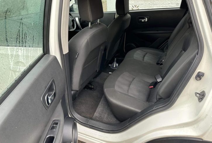 Vand Masina Nissan Qashqai In Londra, UK