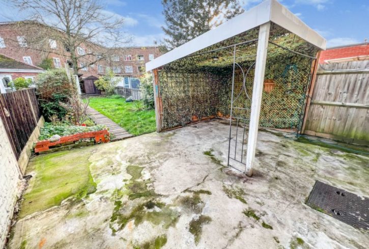 Inchiriez Casa Cu 3 Dormitoare In Queensbury, Londra