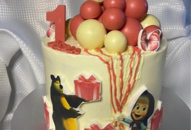 Realizez Deserturi La Comanda In Romford, Londra