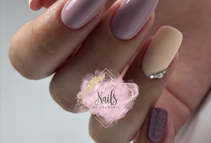 Manichiura Si Pedichiura Cu Gel In Manchester, UK