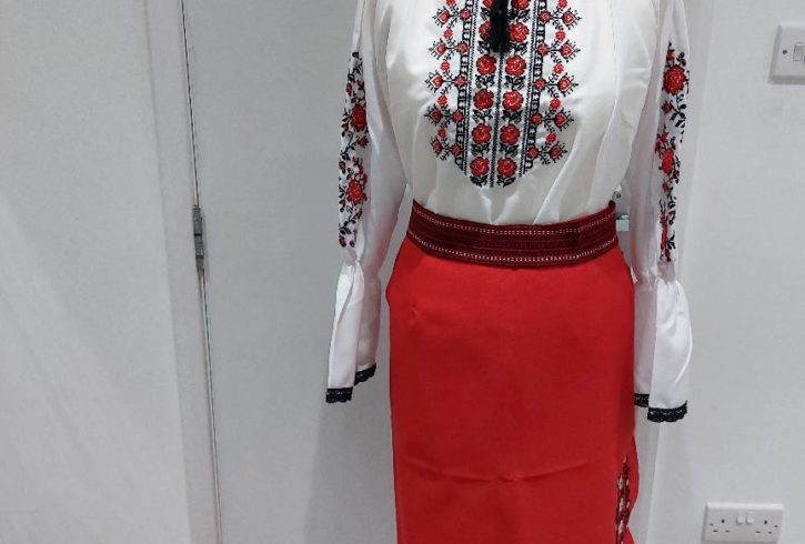 Cadouri Traditionale Romanesti De Craciun In Harrow, Londra