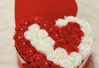 Aranjamente Florale Si Trandafiri Criogenati In Enfield, Londra