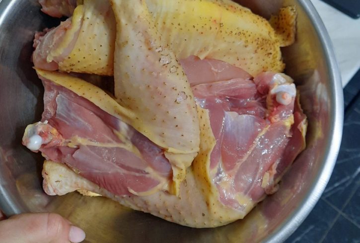 Carne, Fructe, Branzeturi Si Miere De Casa La Comanda In UK