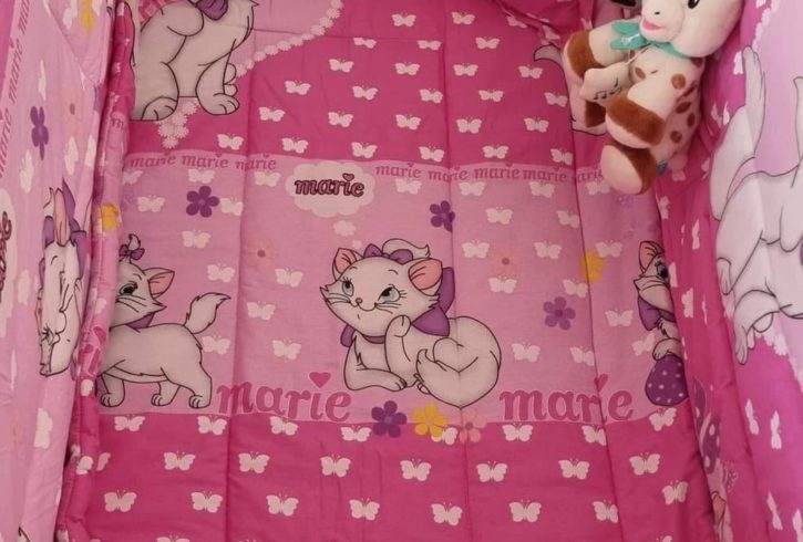 Seturi Patut Si Lenjerii Cu Tematica De Craciun In Londra