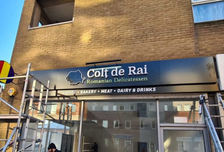 Magazin Traditional Romanesc In Slough, UK