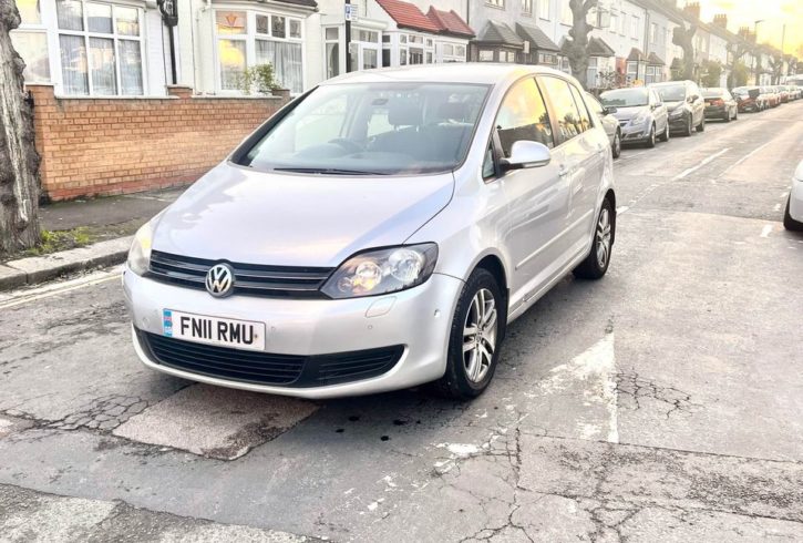 Vand Masina Volkswagen Golf Plus In Londra, UK