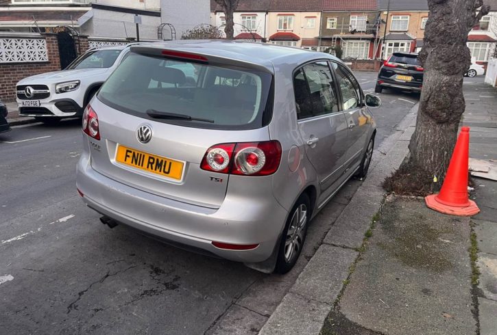 Vand Masina Volkswagen Golf Plus In Londra, UK