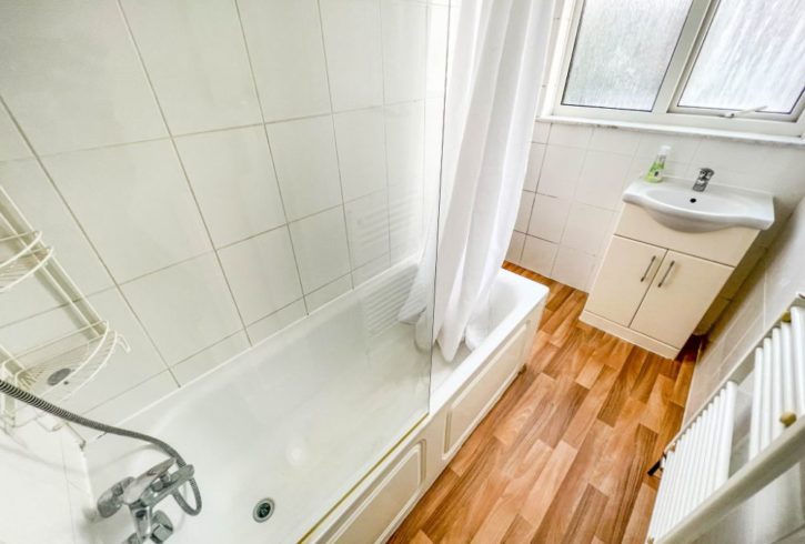 Inchiriez Casa Cu 3 Dormitoare In Queensbury, Londra