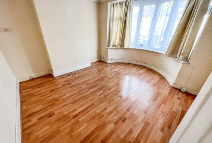 Inchiriez Casa Cu 3 Dormitoare In Queensbury, Londra