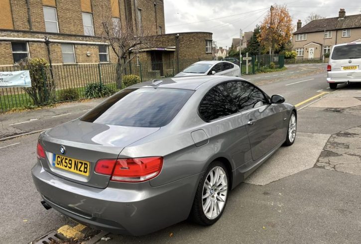 De Vanzare Masina BMW Seria 3 In Londra, UK