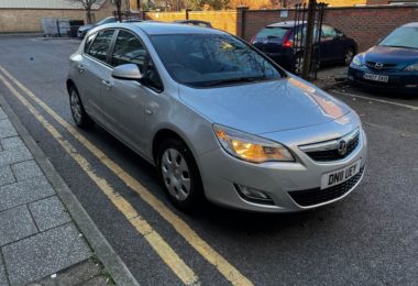 Vand Masina Vauxhall Astra In Leyton, Londra