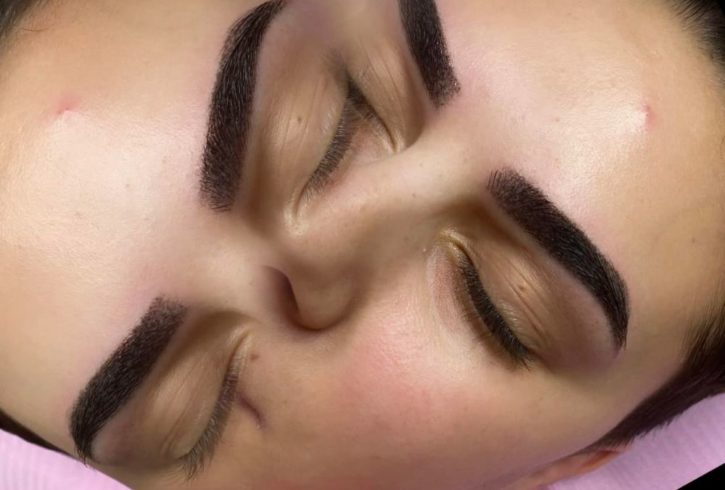 Ofer Servicii De Micropigmentare Sprâncene In Stratford, Londra