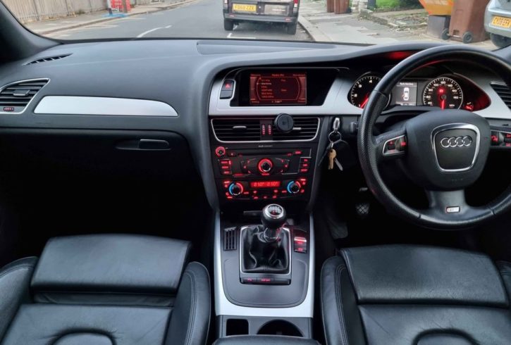 Vand Masina Audi A4 In Barking, Londra