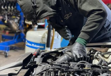 Service Auto Romanesc In Grays, UK