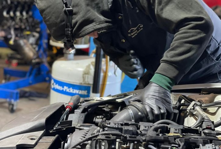 Service Auto Romanesc In Grays, UK