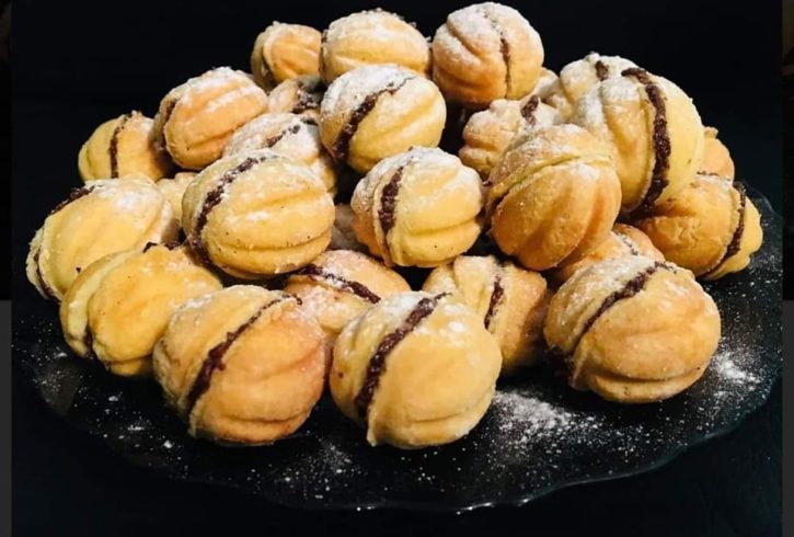 Prajituri Traditionale Romanesti De Casa La Comanda In Londra, UK