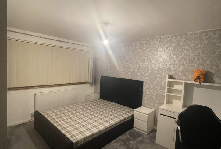 Chirie Camera Dubla In Romford, Londra