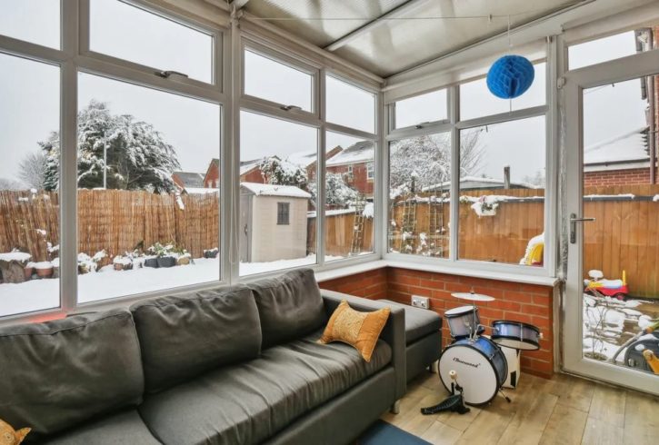 Chirie Casa Cu 4 Dormitoare In East Ham, Londra