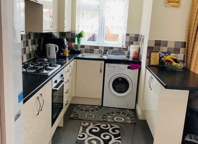 Chirie Camera Dubla In Alexandra Avenue, Londra