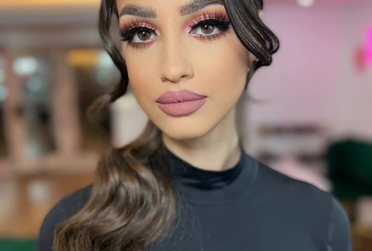 Curs De Machiaj In Birmingham, UK