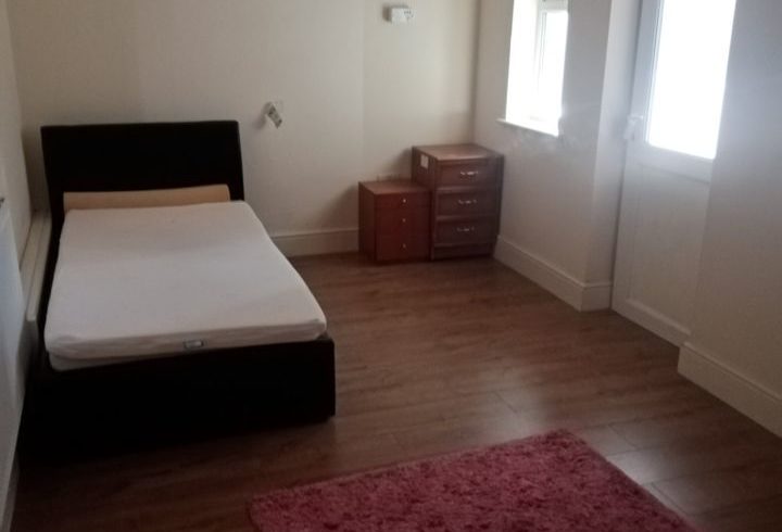 Chirie Casa Cu 5 Dormitoare In Wolverhampton, UK