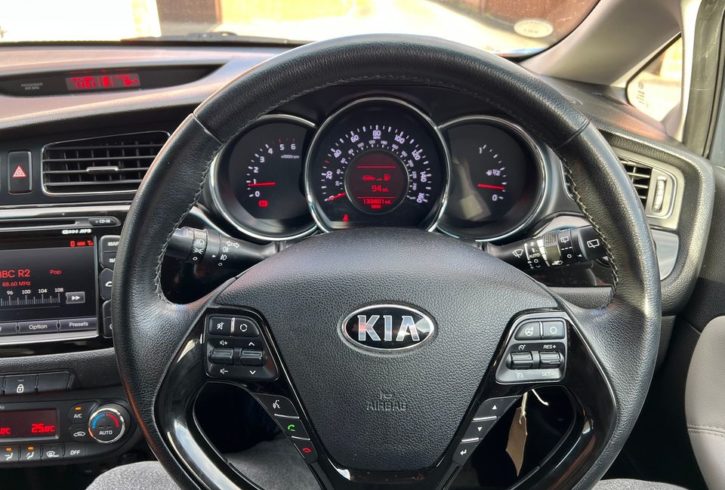 Vand Masina Kia Ceed In Tewkesbury, UK