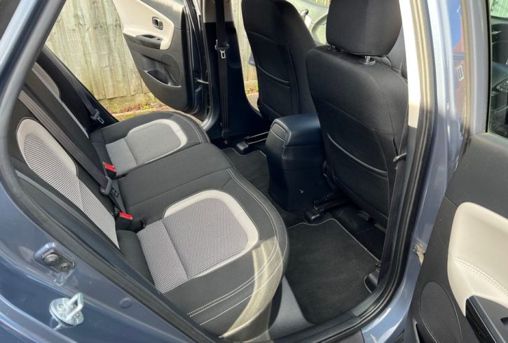 Vand Masina Kia Ceed In Tewkesbury, UK