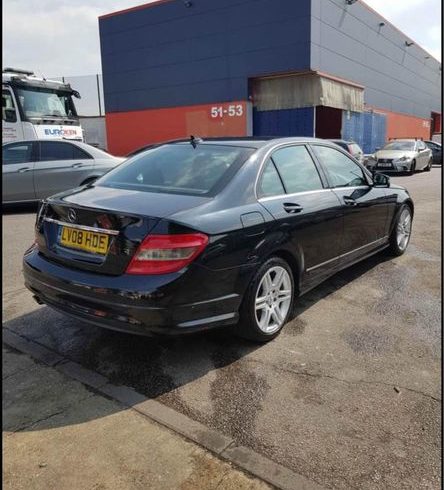Vand Masina Mercedes-Benz C-Class In Londra, UK