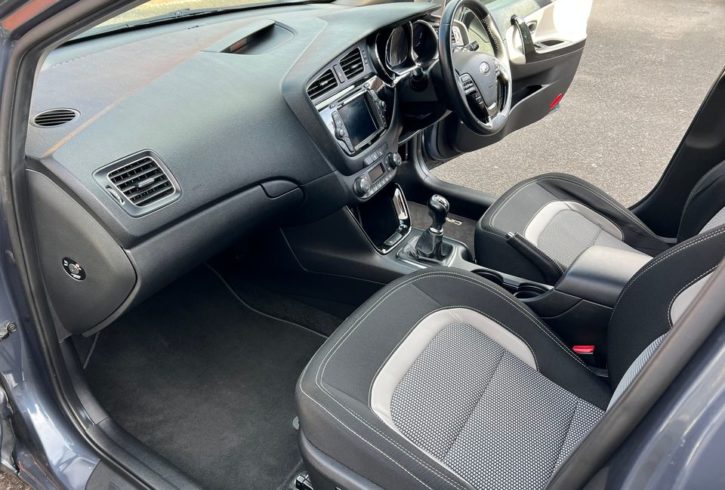 Vand Masina Kia Ceed In Tewkesbury, UK