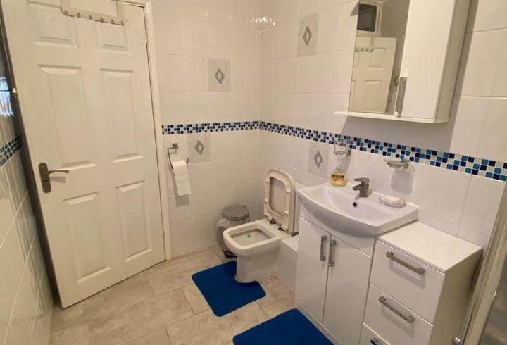 Chirie Camera Single In Edmonton Green, Londra