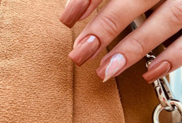 Aplic Unghii Cu Gel In Romford, Londra