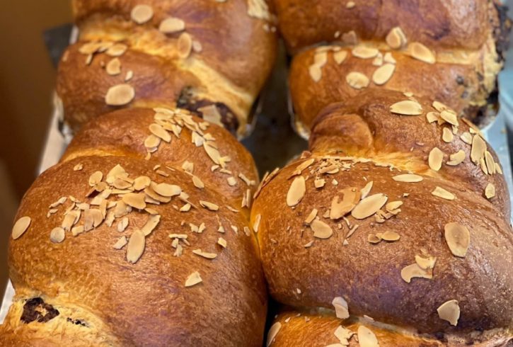 Magazin Traditional Romanesc In Feltham, Londra