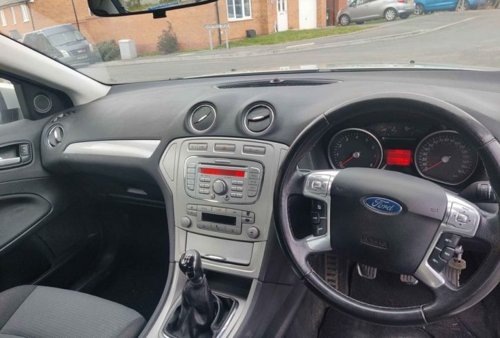 Vand Masina Ford Mondeo In Coventry, UK