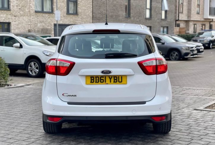 Vand Masina Ford C-Max In Londra, UK