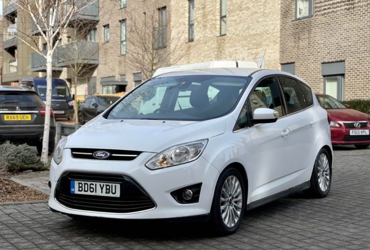 Vand Masina Ford C-Max In Londra, UK