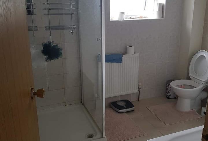 Chirie Camera Single In Chadwell Heath, Londra