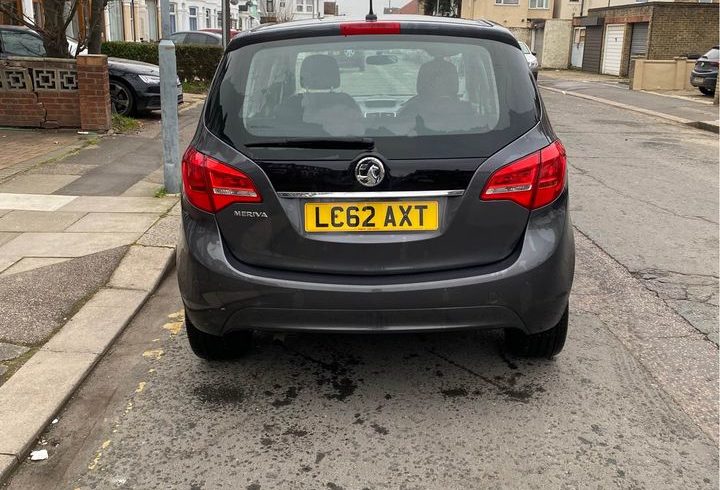 Vand Masina Vauxhall Meriva In Ilford, Londra