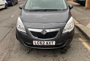 Vand Masina Vauxhall Meriva In Ilford, Londra