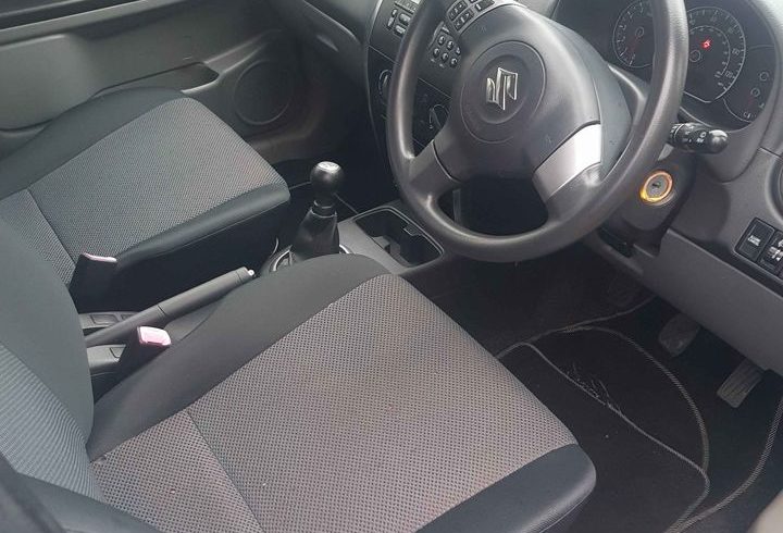 Vand Masina Suzuki SX4 In Milton Keynes, UK