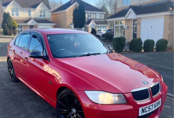 Vand BMW Seria 3 In Coventry, UK