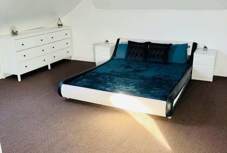 Chirie Camera Dubla In Seven Kings, Londra