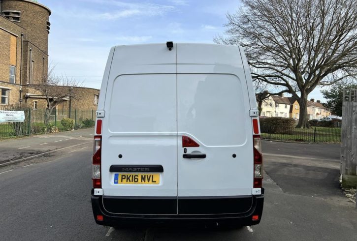Vand Masina Renault Master Business 125 In Barking, Londra
