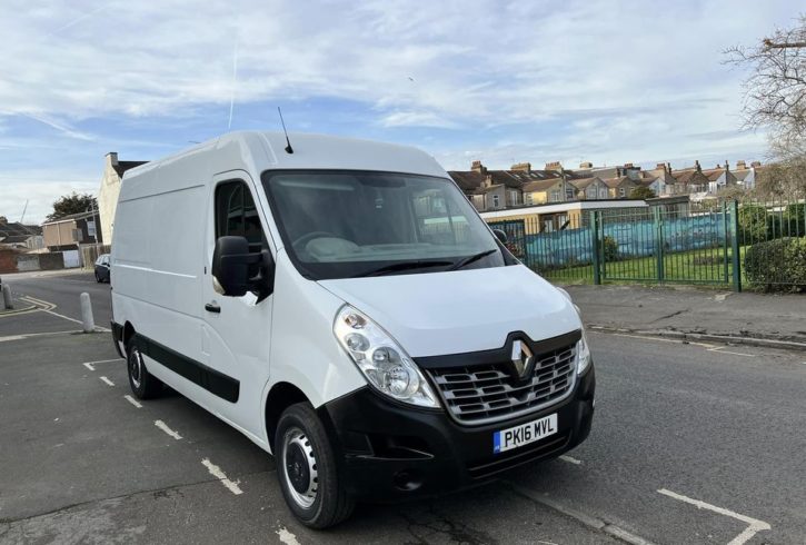 Vand Masina Renault Master Business 125 In Barking, Londra