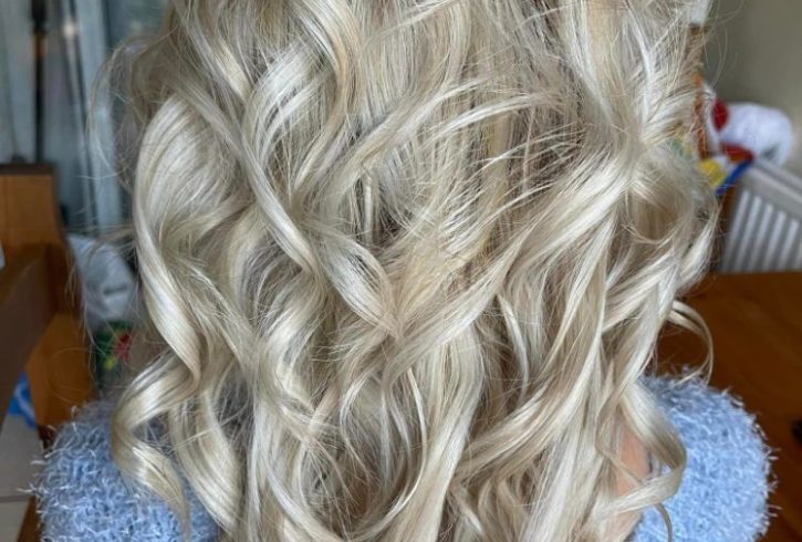 Servicii De Coafor In Londra, UK